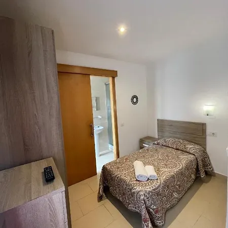 Gæstehus P&r Hostals Codolar Tossa de Mar
