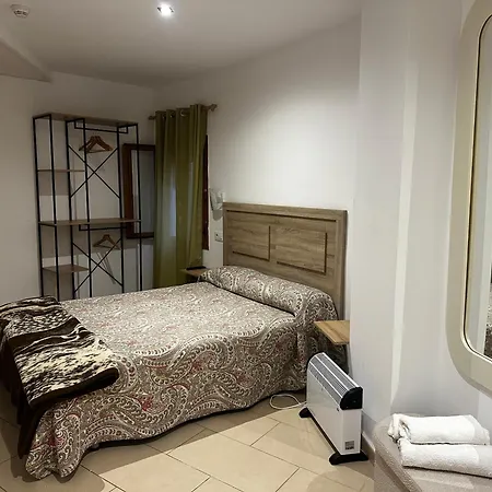 P&r Hostals Codolar 또사데마르