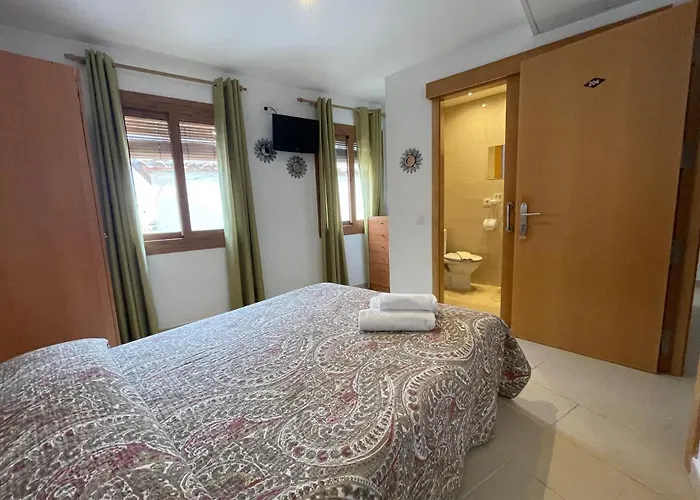P&r Hostals Codolar 게스트하우스 3*