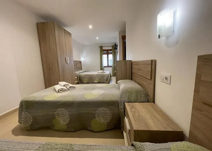 P&r Hostals Codolar 게스트하우스 3*